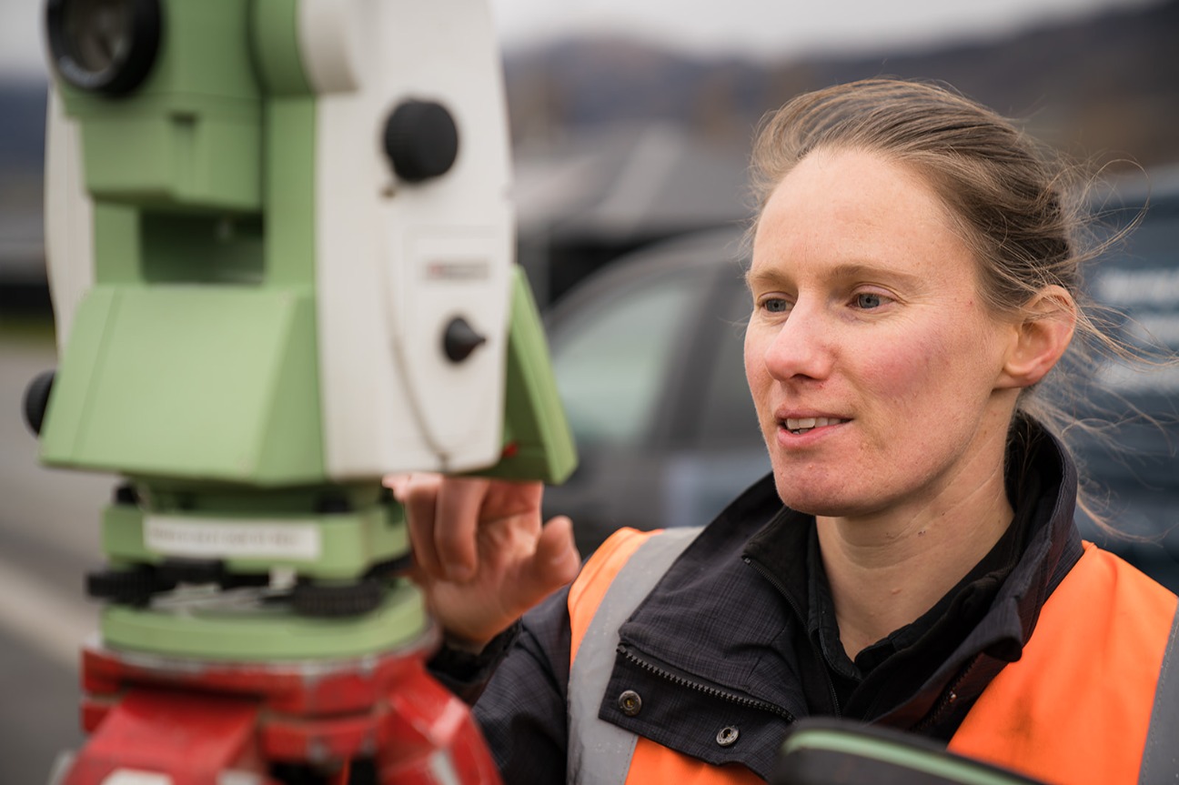 Backing success in surveying